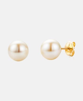 Pearl earrings