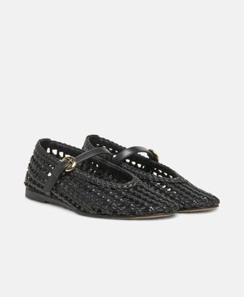 Ballerina flat with straps