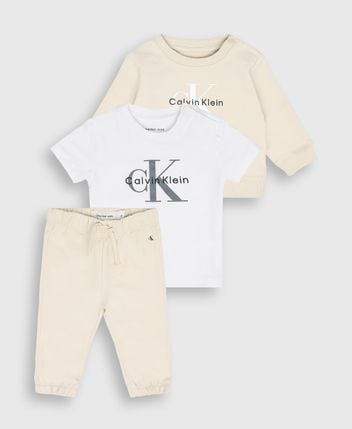 Sweatshirt, pants & t-shirt set