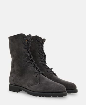 Lace-up ankle boot
