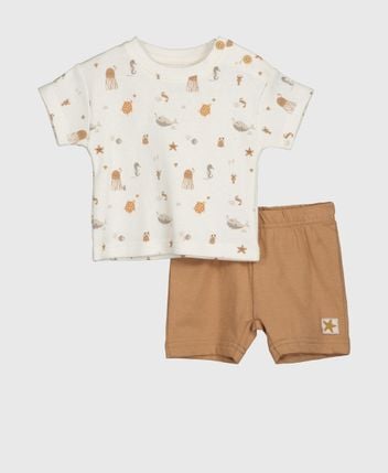 T-shirt and shorts set