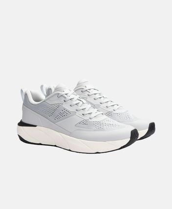 Sneakers Loom
