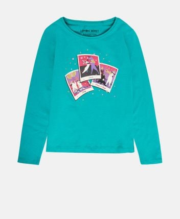 Long-sleeved top