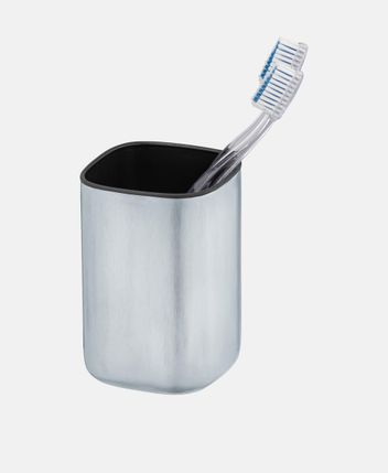 Toothbrush holder