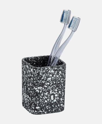 Toothbrush holder