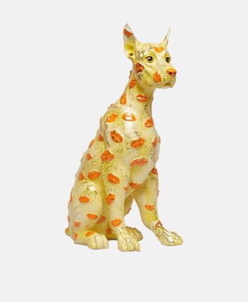 Decorative figure