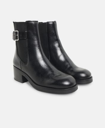 Chelsea boots