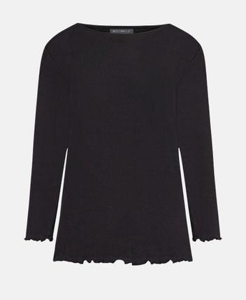 Long-sleeved top