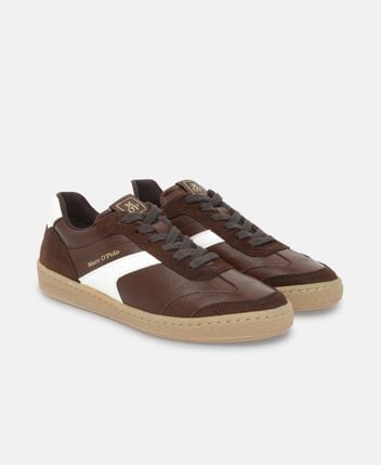 Sneakers Court