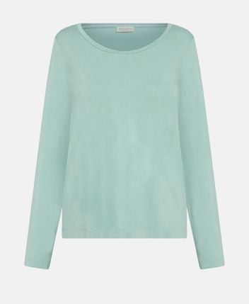 Long-sleeved top