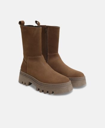 Ankle boots Shank