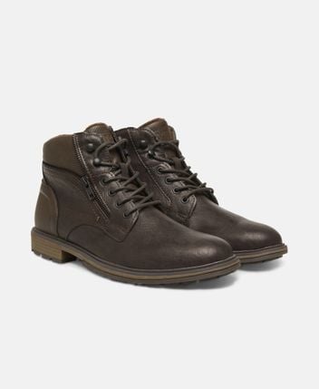 Lace-up ankle boot