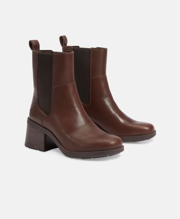 Chelsea boots