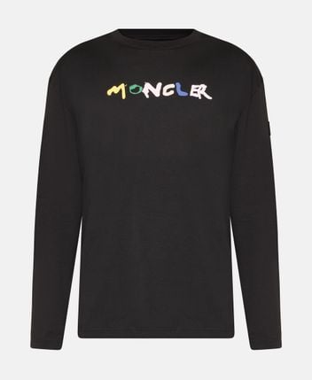 Long-sleeved top