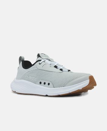 Trekking shoes