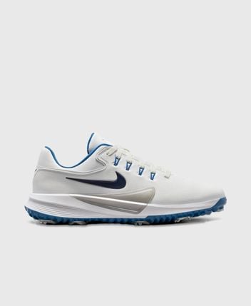 Golf shoes