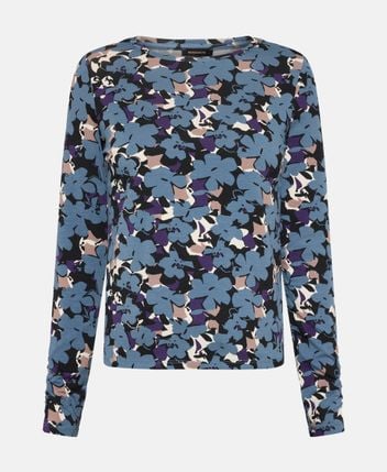 Long-sleeved top