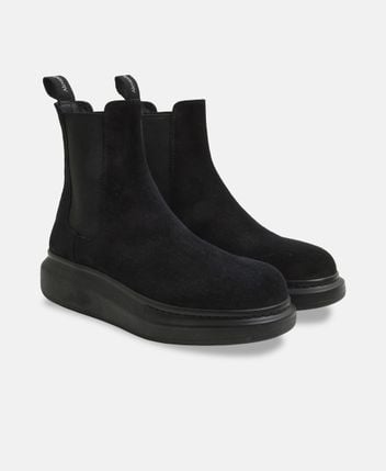 Chelsea boots