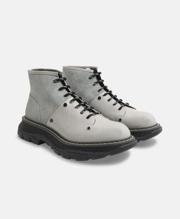 Lace-up ankle boot Tread