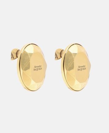 Earstud