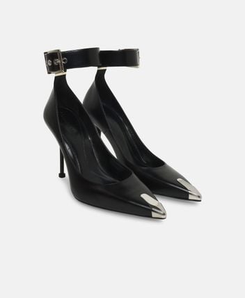 Ankle strap pump