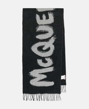 Wool scarf