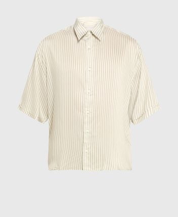 Short-sleeved shirt