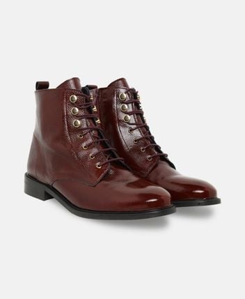 Lace-up ankle boot