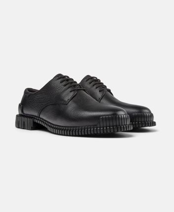 Lace-up shoes