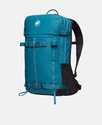 Ski- and snowboard backpack