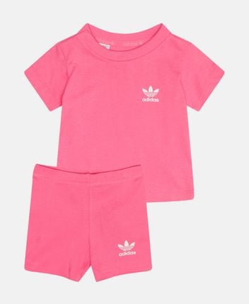 T-shirt and shorts set