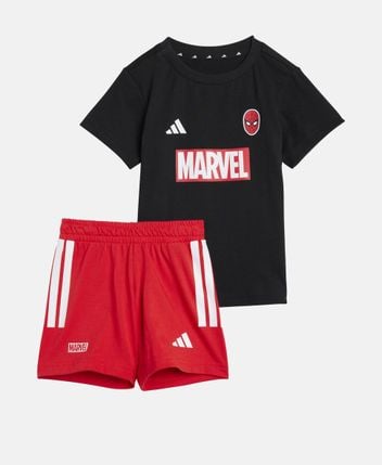 T-shirt and shorts set
