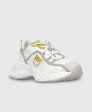 Chunky sneakers