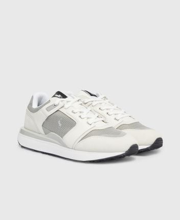 Sneakers Train 89