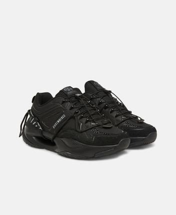 Chunky sneakers