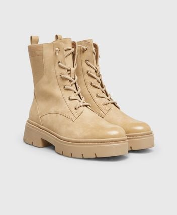 Lace-up ankle boot