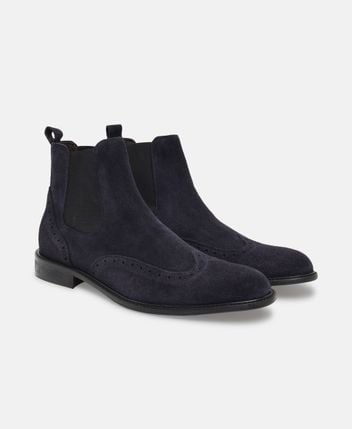 Chelsea boots