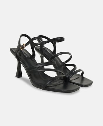 Heeled sandals Indora