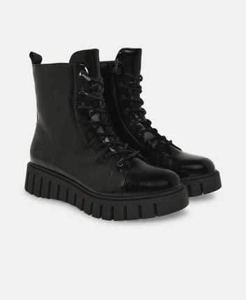 Lace-up ankle boot