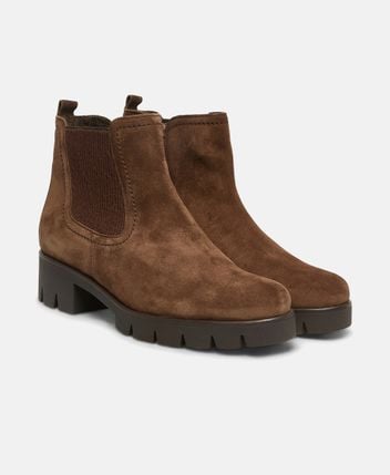 Chelsea boots