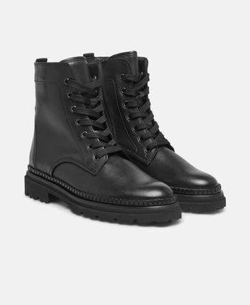 Lace-up ankle boot