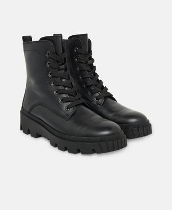 Lace-up ankle boot