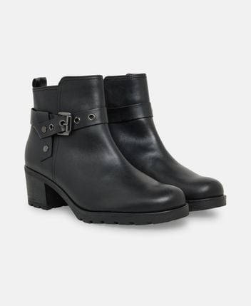Ankle boots