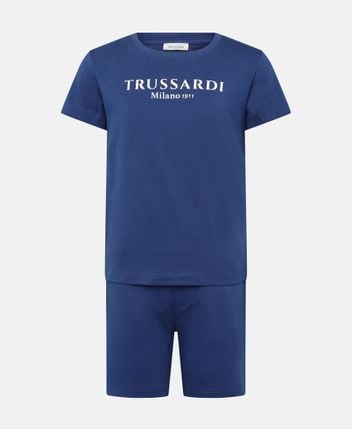 T-shirt and shorts set
