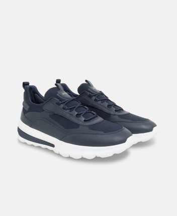 Platform sneakers
