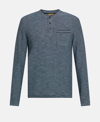 Long-sleeved jumper