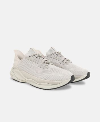 Sneakers Pace rise