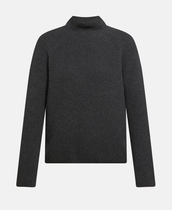 Long-sleeved jumper