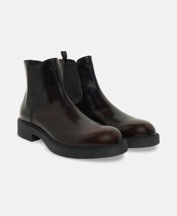 Chelsea boots