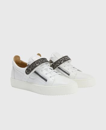 Sneakers May London